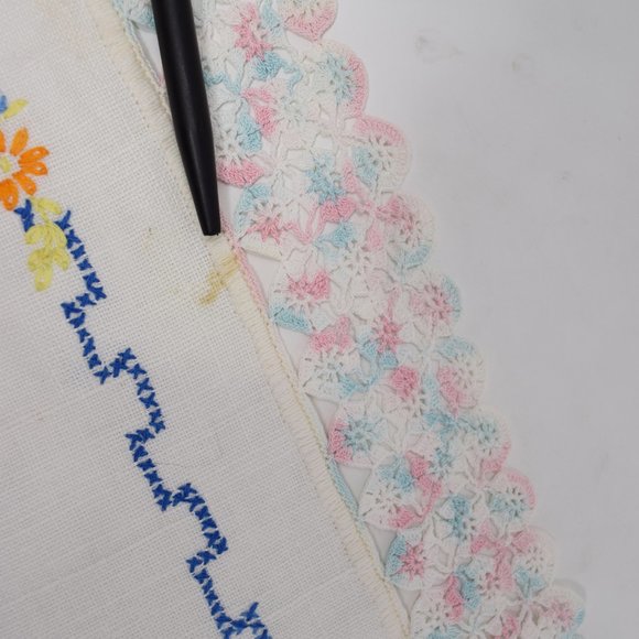 Cross Stitch Shelf Dresser Centerpiece Scarf Rectangle Floral Hand Embroidery - Picture 7 of 10